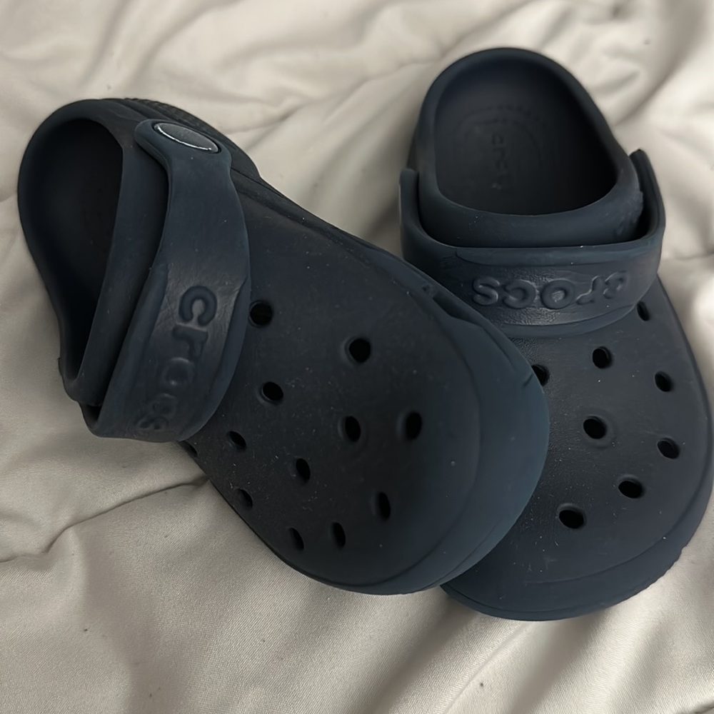Cute Crocs - Picture 2 of 3